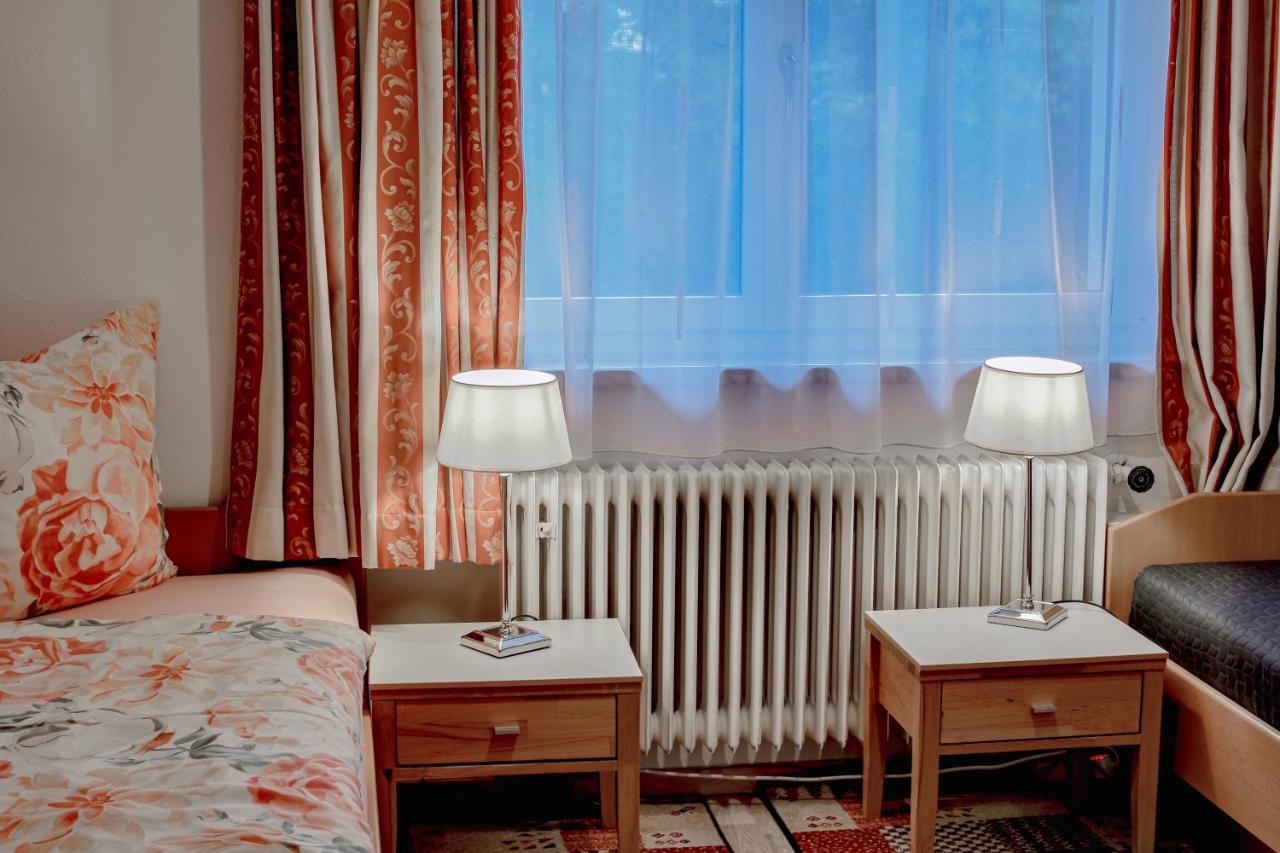 Gartenhotel Garni Pension B&B Інсбрук Екстер'єр фото