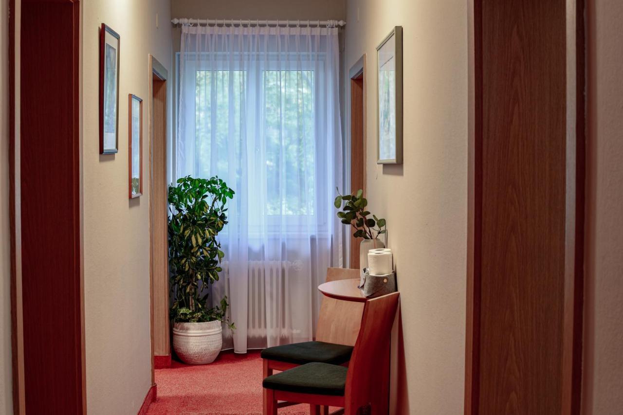 Gartenhotel Garni Pension B&B Інсбрук Екстер'єр фото