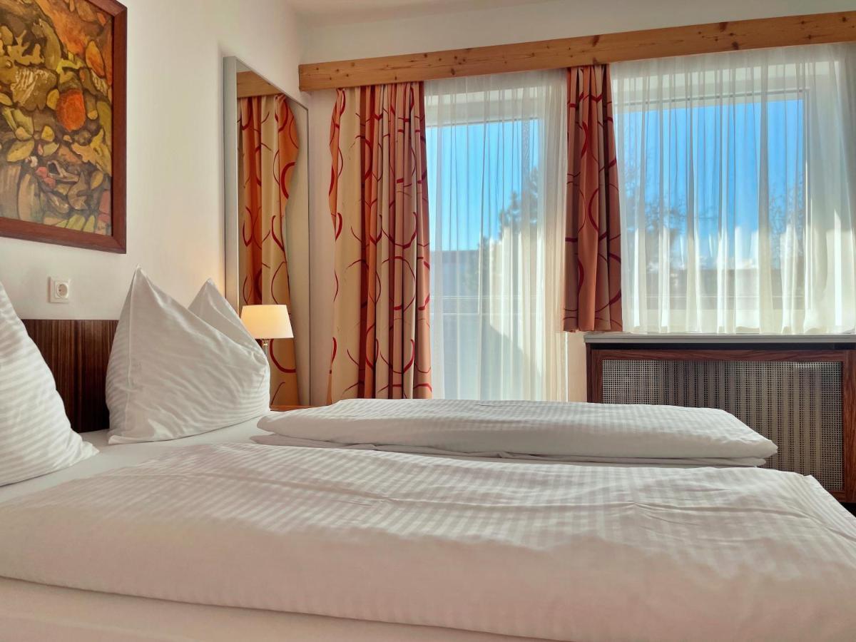 Gartenhotel Garni Pension B&B Інсбрук Екстер'єр фото