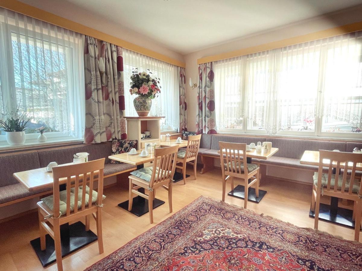 Gartenhotel Garni Pension B&B Інсбрук Екстер'єр фото